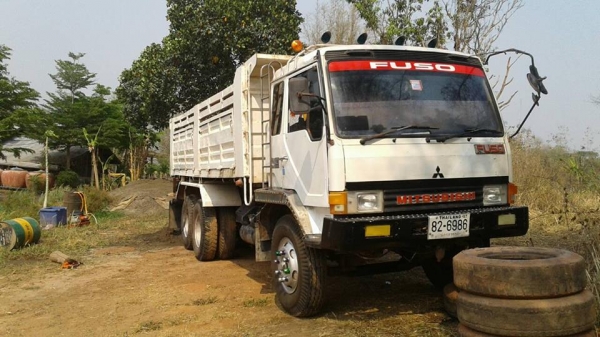 ขายรถดั้ม2เพลา FN527M-A เครื่อง195แรง โลฮาย10สปีด พาวเวอร์ ทิฟฟี่ ภายในสวย เอกสารพร้อมโอน ราคา680,000 สนใจโทร 090-8588220คุณนะ 093-3258446คุณบิว หรือเข้าดูสินค้าอื่นๆได้ที่ www.truck.in.th/498 หรือเพจFacebook ณรงค์ ซื้อขายรถมือสอง (เว็บไซต์ส่วนตัว) หรือFa