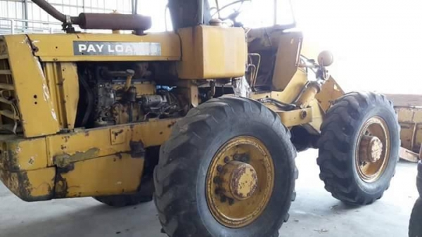 ขายรถตักล้อยาง พร้อมใช้งาน ราคา280,000 สนใจโทร 090-8588220คุณนะ 093-3258446คุณบิว หรือเข้าดูสินค้าอื่นๆได้ที่ www.truck.in.th/498 หรือเพจFacebook ณรงค์ ซื้อขายรถมือสอง (เว็บไซต์ส่วนตัว) หรือFacebook คุณนะ รถบรรทุก