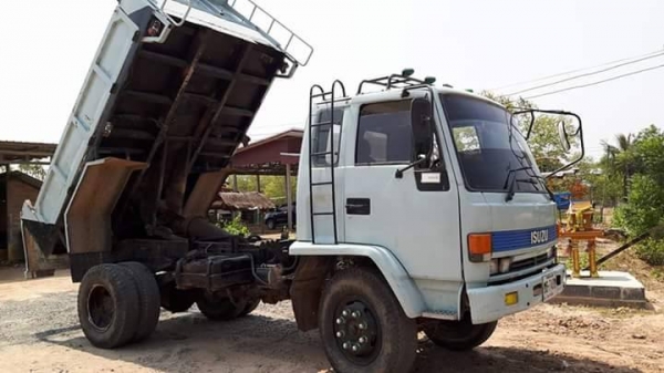 ขายรถดั้ม ร็อกกี้185แรง 6BF พ.เพาเวอร์ เบรกลมดูด เอกสารพร้อมโอน สนใจโทร 090-8588220คุณนะ 093-3258446คุณบิว หรือเข้าดูสินค้าอื่นๆได้ที่ www.truck.in.th/498 หรือเพจFacebook ณรงค์ ซื้อขายรถมือสอง (เว็บไซต์ส่วนตัว) หรือFacebook คุณนะ รถบรรทุก