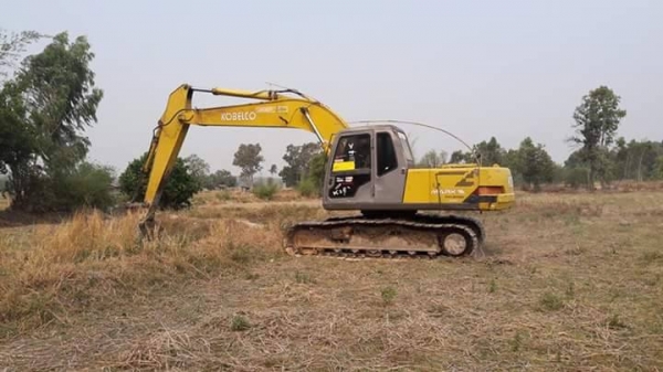 ขายรถขุด แบคโค SK200-3 มาร์คทีเก๋งเทา ไฟฟ้าเต็ม ช่วงล่างดี เอวแน่น ทำงานเร็ว เอกสารใบซื้อขาย สนใจโทร 090-8588220คุณนะ 093-3258446คุณบิว หรือเข้าดูสินค้าอื่นๆได้ที่ www.truck.in.th/498 หรือเพจFacebook ณรงค์ ซื้อขายรถมือสอง (เว็บไซต์ส่วนตัว) หรือFacebook คุ