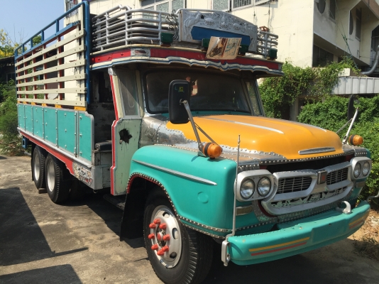 ขายครับรถสิบล้อหัวยาวเพลาเดียวสวยๆพร้อมวิ่ง