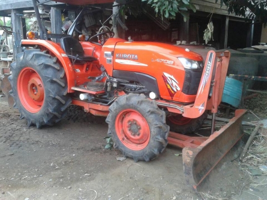 ขายรถไถ KUBOTA L4708 ใช้งานน้อย1900ชม. อุปกรณ์ดันหน้า ผานหลัง เอกสารเล่มทะเบียนพร้อมโอน สนใจโทร 090-8588220คุณนะ 093-3258446คุณบิว หรือเข้าดูสินค้าอื่นๆได้ที่ www.truck.in.th/498 หรือเพจFacebook ณรงค์ ซื้อขายรถมือสอง (เว็บไซต์ส่วนตัว) หรือFacebook คุณนะ ร