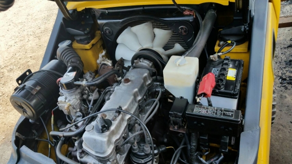 ขายด่วนรถยกKOMATSU FG25-17ยก2.5ตันเสาสูง3เมตรงากะดกได้ยางหน้าคู้รถนอกเพิ่งนำเข้ามายังไม่เคยใช้งานในเมืองไทยเลย