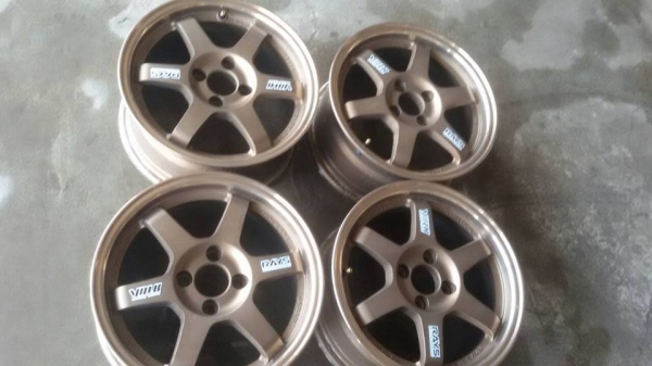 ขายล้อแม็กใหม่ตัวโชว์ te37 15" สนใจติดต่อ ตาเล็ก ล้อและยางครับ 081-3747940