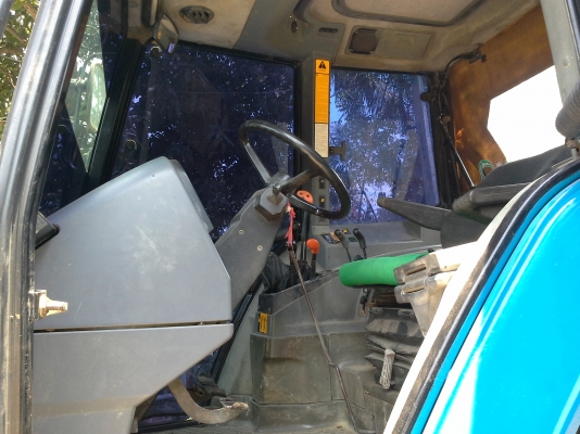 ขายฟอดร์ 6640 สองเพานิวฮอแลนผานหน้าหางเจ็ดเอกสารอินวอยแอเย็นสภาพพร้อมใช้