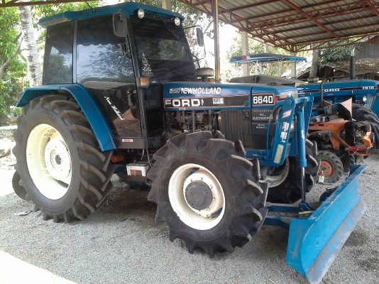 ขายฟอดร์ 6640 สองเพานิวฮอแลนผานหน้าหางเจ็ดเอกสารอินวอยแอเย็นสภาพพร้อมใช้