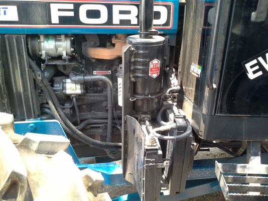 ขายฟอดร์ 6640 สองเพานิวฮอแลนผานหน้าหางเจ็ดเอกสารอินวอยแอเย็นสภาพพร้อมใช้