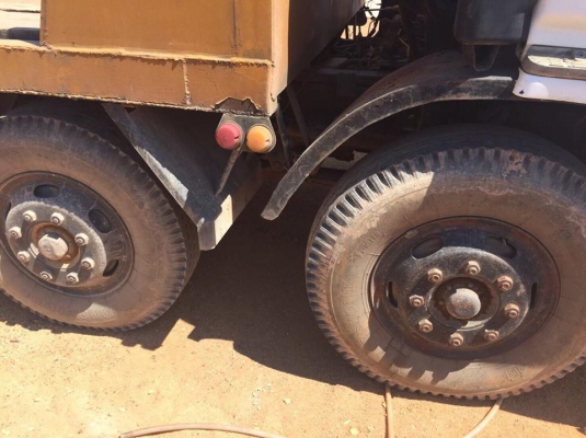 12 ล้อท้ายลาดหัวโปรเฟีย 315 แรง HINO TC302 เครื่อง po9c  เล่มพร้อม ภาษีไม่ขาด