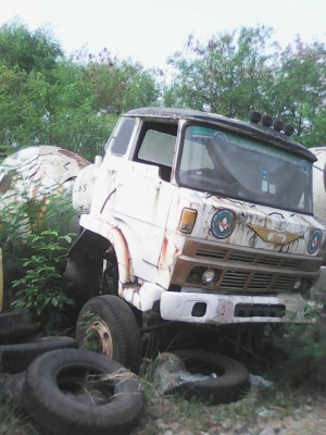 10 ล้อโม่ปูน มี 4 คัน ขายตามสภาพ เล่มทะเบียนพร้อม ชุดโอนพร้อม