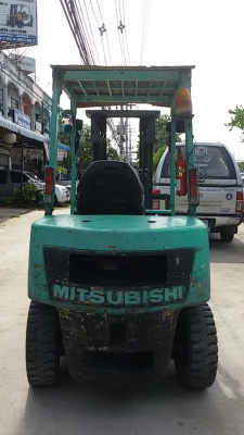 ขายรถ MITSUBISHI ขนาด 3 ตัน  น้ำมันดีเซล  เกียร์ ออโต้ รับประกัน3 เดือน
