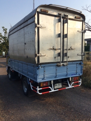 ISUZU NPR 4ล้อ  เครื่อง 88แรง กระจกไฟฟ้า พวงมาลัยพาวเวอร์ แอร์เย็น สภาพพร้อมใช้งาน ขาย 245,000 บาท ศุภากร 081-1903107 , 081-4252943