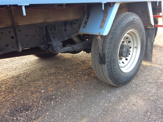 ISUZU NPR 4ล้อ  เครื่อง 88แรง กระจกไฟฟ้า พวงมาลัยพาวเวอร์ แอร์เย็น สภาพพร้อมใช้งาน ขาย 245,000 บาท ศุภากร 081-1903107 , 081-4252943