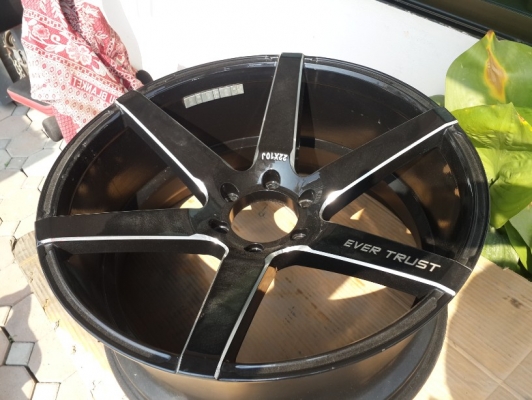 ขายล้อแม็กซ์ EVER TRUSTขอบ22" พร้อมยาง3เส้น 265/40/R22