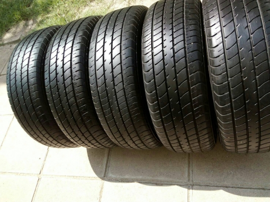 185/60R15 DUNLOP SP SPORT 2030 ปี13  ชุด 4 เส้น ไม่มีปะ  tel.081-427-3941 ไอดีไลน์  0814273941