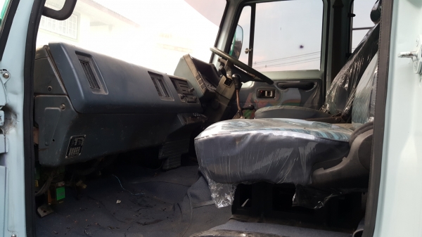 ขายรถสิบล้อ195เครื่อง250แรงม้าเล่มพร้อมแอร์พร้อม