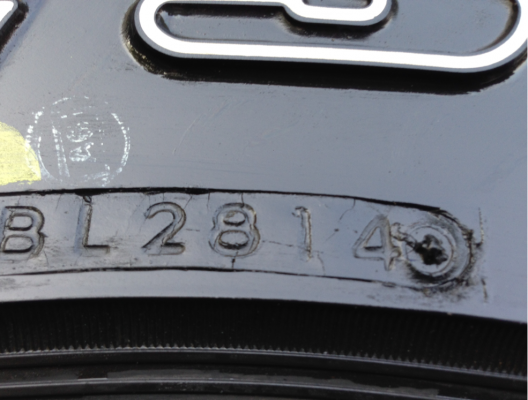 ยาง All Bridgestone 265 70 17 ปลายปี14 ดอกเต็ม ใช้ยาว ไม่มีปะ ราคาไม่แพง ยาง All Bridgestone 265 70 17 ปลายปี14 ดอกเต็ม ใช้ยาว ไม่มีปะ ราคาไม่แพง