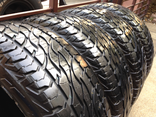 ยาง All Bridgestone 265 70 17 ปลายปี14 ดอกเต็ม ใช้ยาว ไม่มีปะ ราคาไม่แพง ยาง All Bridgestone 265 70 17 ปลายปี14 ดอกเต็ม ใช้ยาว ไม่มีปะ ราคาไม่แพง