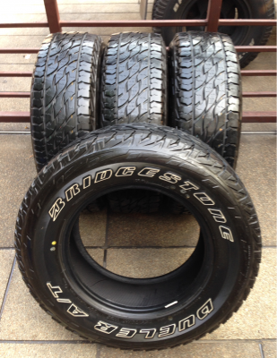 ยาง All Bridgestone 265 70 17 ปลายปี14 ดอกเต็ม ใช้ยาว ไม่มีปะ ราคาไม่แพง ยาง All Bridgestone 265 70 17 ปลายปี14 ดอกเต็ม ใช้ยาว ไม่มีปะ ราคาไม่แพง