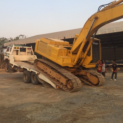 รถแบคโค KATO 200 เครื่องMITSU 6D16 ปั้มK3V เอวแน่นโซ่ใหม่ รถสวยพร้อมใช้ รถแบคโค KATO 200 เครื่องMITSU 6D16 ปั้มK3V เอวแน่นโซ่ใหม่ รถสวยพร้อมใช้