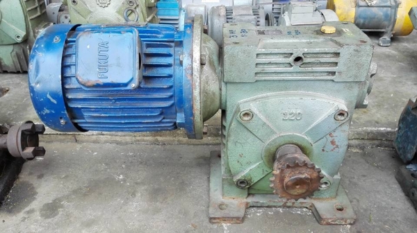 ชุดเกียร์ทดกำลัง TPG FUKUTA 3 HP 380V เบอร์ 120 ทด 1:30 สภาพสวยวิ่งเงียบพร้อมใช้มาเทสก่อนได้.