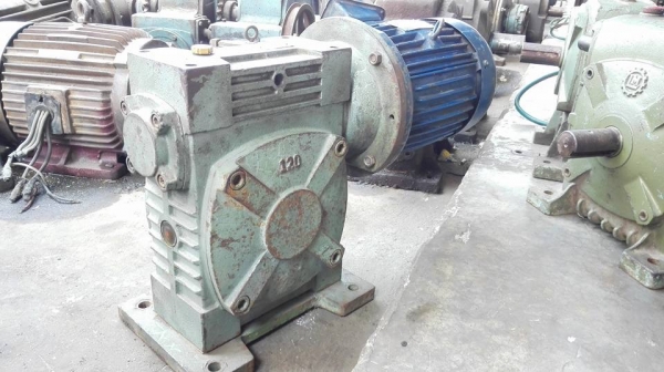 ชุดเกียร์ทดกำลัง TPG FUKUTA 3 HP 380V เบอร์ 120 ทด 1:30 สภาพสวยวิ่งเงียบพร้อมใช้มาเทสก่อนได้.