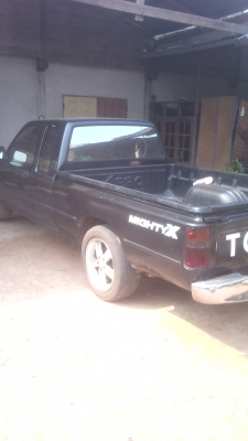 รถโตโยต้ากะบะไม้ต้เอ็กแคป