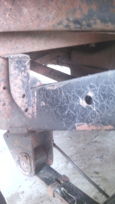 รถกะบะนิสันลิกเอ็มจอโค้าแดง รถกะบะนิสันลิกเอ็มจอโค้าแดง