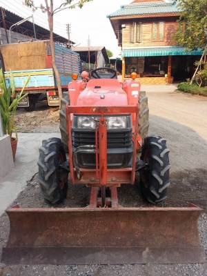 คูโบต้า L3408 4 WD พร้อมใบมีดดันหน้า ...เล่มทะเบียนพร้อม