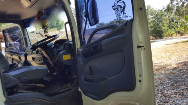 รถฮีโน่ 6 ล้อดั้ม FC4J 150 แรงม้า. ปี 49.  ( รถวิ่ง 25x,xxx กม. )    สนใจติดต่อ  081 - 6079515