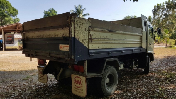 รถฮีโน่ 6 ล้อดั้ม FC4J 150 แรงม้า. ปี 49.  ( รถวิ่ง 25x,xxx กม. )    สนใจติดต่อ  081 - 6079515