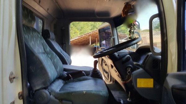 รถฮีโน่ 6 ล้อดั้ม FC4J 150 แรงม้า. ปี 49.  ( รถวิ่ง 25x,xxx กม. )    สนใจติดต่อ  081 - 6079515