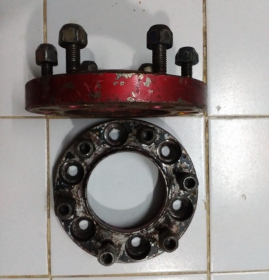 ขายอแดปเตอร์ 6 ออก 6 หนา 1 นิ้ว มีบ่ากันสั่นในตัว ใช้งานปกติ เป็นงานเหล็กนะครับ