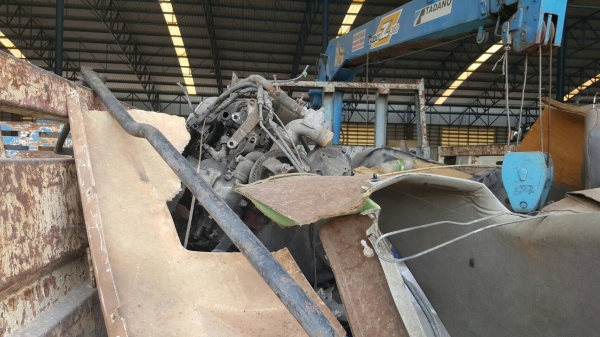 ขาย 10 ล้อ เพลาเดียว HINO FL176 ไม่มีหัวเก๋ง ติดเครน TADANO Super Z 360 ท้อง V 4 ปลอก เครื่อง EH700 168 แรงม้า เกียร์ HO เอกสารเล่มทะเบียนครบ