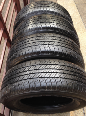 ยาง Bridgestone 265 65 17 ปลายปี14 ดอกเยอะ ไม่มีปะ ราคาไม่แพง ยาง Bridgestone 265 65 17 ปลายปี14 ดอกเยอะ ไม่มีปะ ราคาไม่แพง