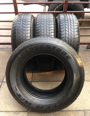 ยาง Bridgestone 265 65 17 ปลายปี14 ดอกเยอะ ไม่มีปะ ราคาไม่แพง ยาง Bridgestone 265 65 17 ปลายปี14 ดอกเยอะ ไม่มีปะ ราคาไม่แพง