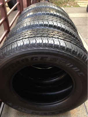 ยาง Bridgestone 265 65 17 ปลายปี14 ดอกเยอะ ไม่มีปะ ราคาไม่แพง ยาง Bridgestone 265 65 17 ปลายปี14 ดอกเยอะ ไม่มีปะ ราคาไม่แพง