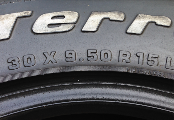 ยาง All BF Goodrich 30 9.5 R15 ปลายปี11 จำนวน 3เส้น ดอกเต็ม ไม่มีปะ ราคาไม่แพง