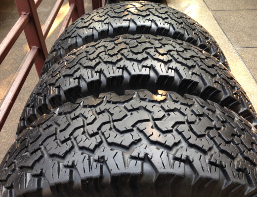 ยาง All BF Goodrich 30 9.5 R15 ปลายปี11 จำนวน 3เส้น ดอกเต็ม ไม่มีปะ ราคาไม่แพง