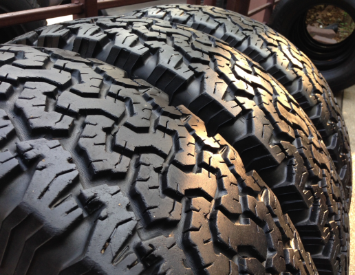 ยาง All BF Goodrich 30 9.5 R15 ปลายปี11 จำนวน 3เส้น ดอกเต็ม ไม่มีปะ ราคาไม่แพง