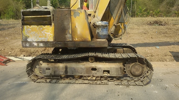 ขายแมคโคร pc 60-2 / พร้อมรถเทเลอร์  อีซูสุ TL 110 เอกสารทะเบียนพร้อมโอน