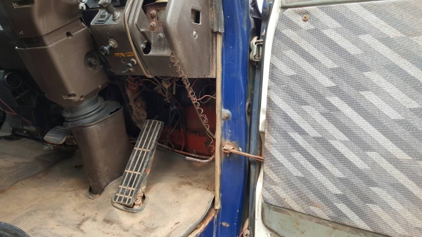 ขาย 10 ล้อดั้ม เพลาเดียว HINO KT925 เครื่อง HO7C 180 แรงม้า เกียร์ HO มีสโลว์กลาง เบรคทิฟฟี่ พวงมาลัยพาวเวอร์ แอร์เย็น ทะเบียนพร้อมโอนครับ ราคาคุยกันได้ ขาย 10 ล้อดั้ม เพลาเดียว HINO KT925 เครื่อง HO7C 180 แรงม้า เกียร์ HO มีสโลว์กลาง เบรคทิฟฟี่ พวงมาลัยพาวเวอร์ แอร์เย็น ทะเบียนพร้อมโอนครับ ราคาคุยกันได้