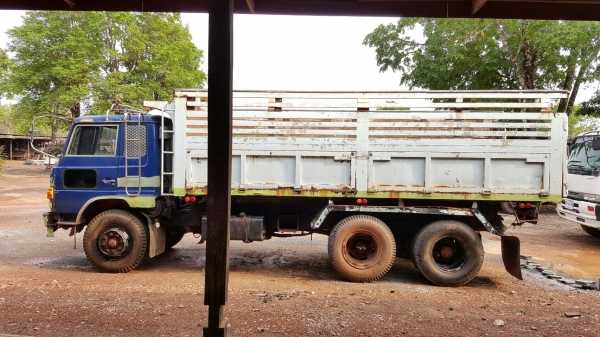 ขาย 10 ล้อดั้ม เพลาเดียว HINO KT925 เครื่อง HO7C 180 แรงม้า เกียร์ HO มีสโลว์กลาง เบรคทิฟฟี่ พวงมาลัยพาวเวอร์ แอร์เย็น ทะเบียนพร้อมโอนครับ ราคาคุยกันได้ ขาย 10 ล้อดั้ม เพลาเดียว HINO KT925 เครื่อง HO7C 180 แรงม้า เกียร์ HO มีสโลว์กลาง เบรคทิฟฟี่ พวงมาลัยพาวเวอร์ แอร์เย็น ทะเบียนพร้อมโอนครับ ราคาคุยกันได้