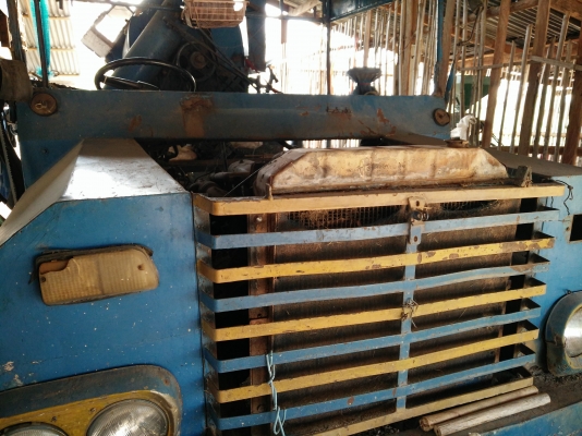 ขายรถนวดข้าว ทะเลทอง 6 ฟุต เครื่อง hino ec100