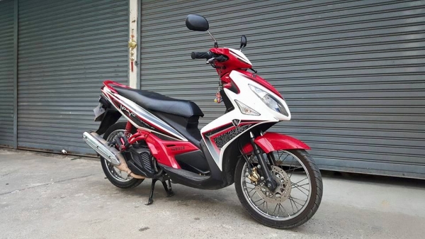 ขออนุญาติขาย YAMAHA NOUVO ELEGANCE 135 CC ทะเบียนสวย 629 กทม ฟรีค่าโอน