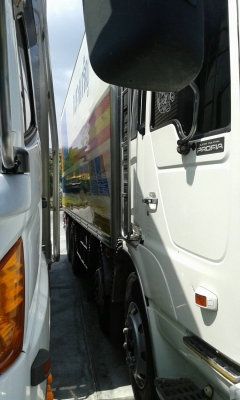 ขายรถบรรทุก 12 ล้อห้องเย็นตู้เปียก HINO PROFAI FN2KWB 325 แรงม้า ราคา 1250000