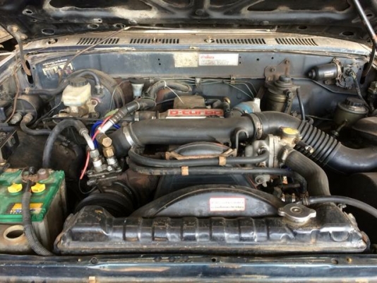 ขายค่ะ  รถกระบะสี่ประตูสีดำ ยกสูงโฟวินค่ะ