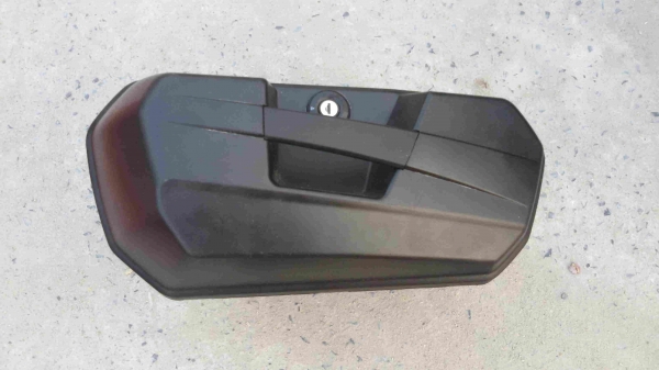 กล่องข้าง givi e22 (มีข้างเดียว ไม่มีกุญแจ)