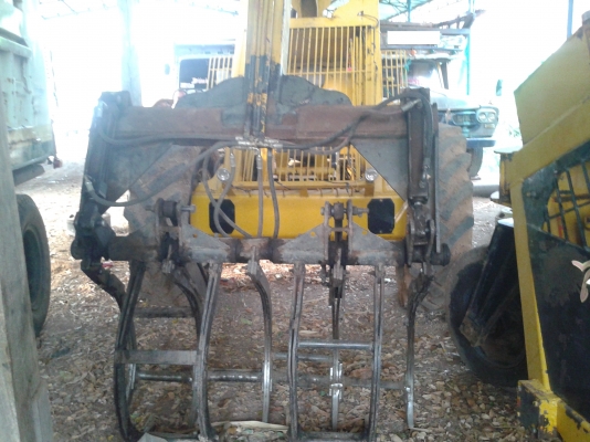 ขายคีบ เบลสามล้อ เครื่องดอร์ยสามสูบ รถสวยพร้อมใช้