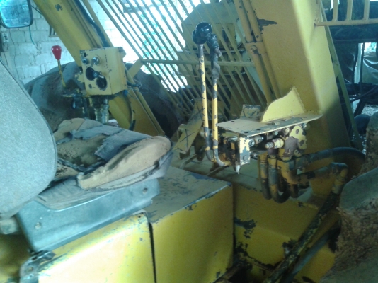 ขายคีบ เบลสามล้อ เครื่องดอร์ยสามสูบ รถสวยพร้อมใช้