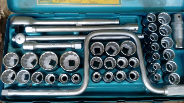 ขายชุดบ็อกเยอรมันขนาด4หุนมี2ระบบทั้งมืลและหุนMade in Germany.